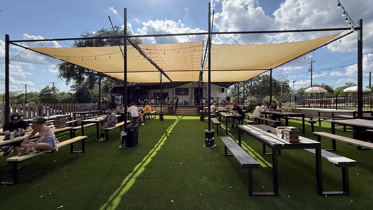 The outdoor patio at Lucky Duck South